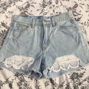 AE mom shorts